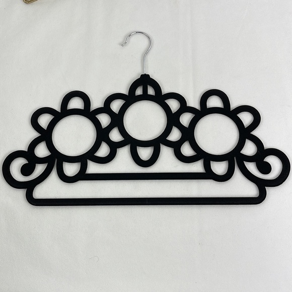Black Velvet Accessories Hanger - Picture 5 of 5
